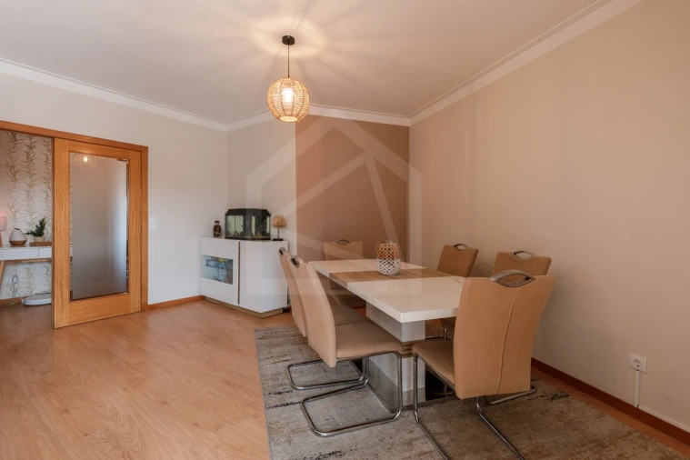 Apartamento T3 para Venda em Grijó e Sermonde Foto 3