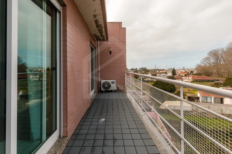 Apartamento T3 para Venda em Grijó e Sermonde Foto 17