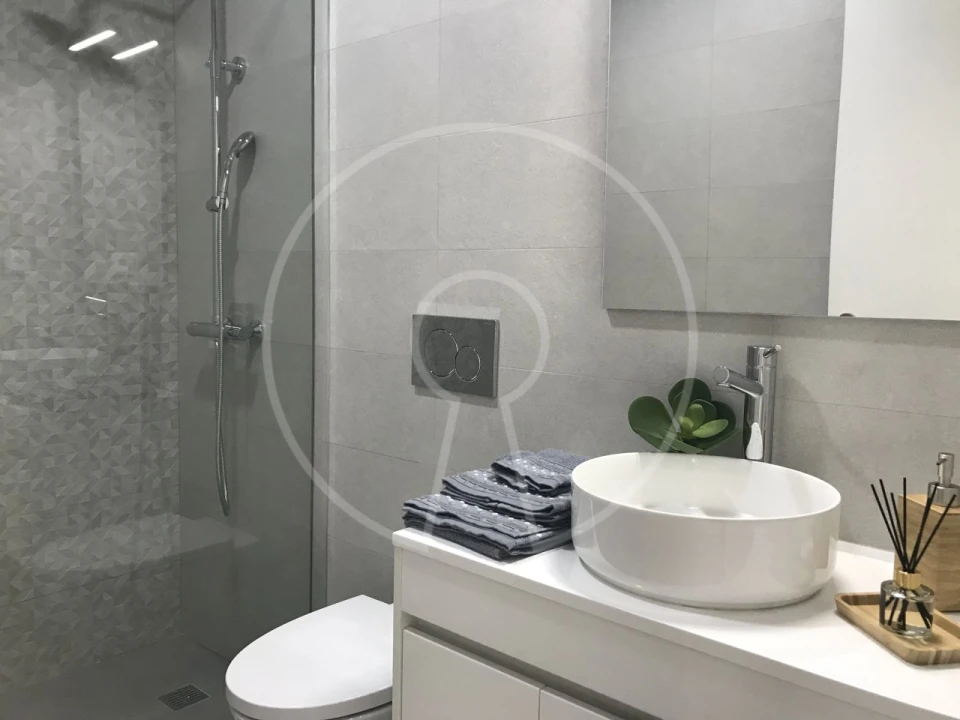 Apartamento T2 para Venda em Benfica Foto 4