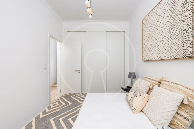 Apartamento T2 para Venda em Benfica Foto 6