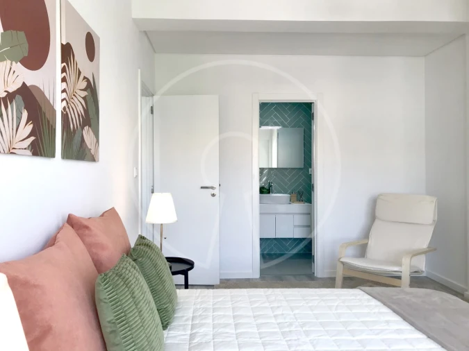 Apartamento T2 para Venda em Benfica Foto 9