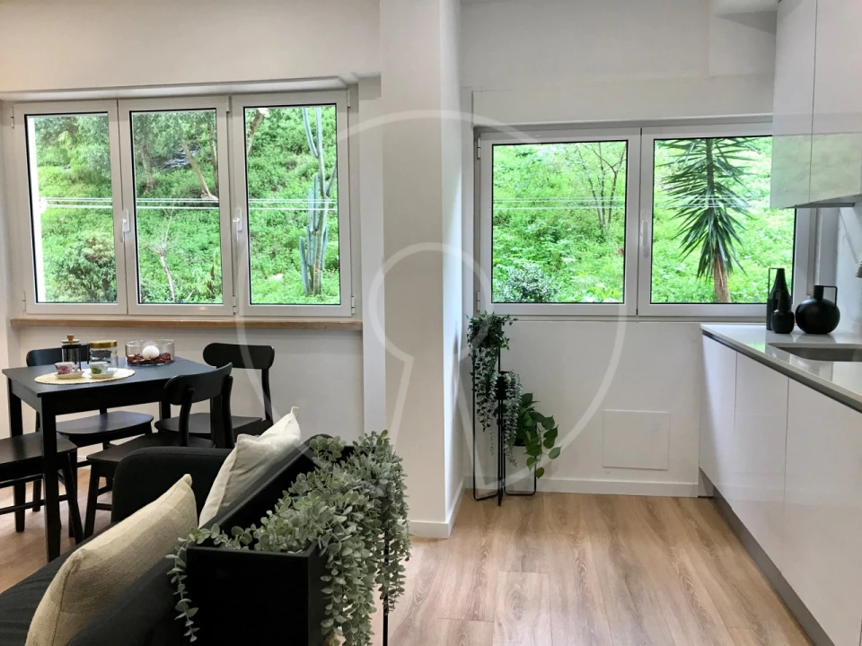 Apartamento T2 para Venda em São Domingos de Benfica Foto 2