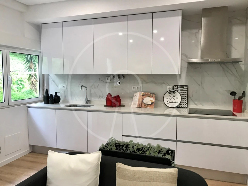 Apartamento T2 para Venda em São Domingos de Benfica Foto 3