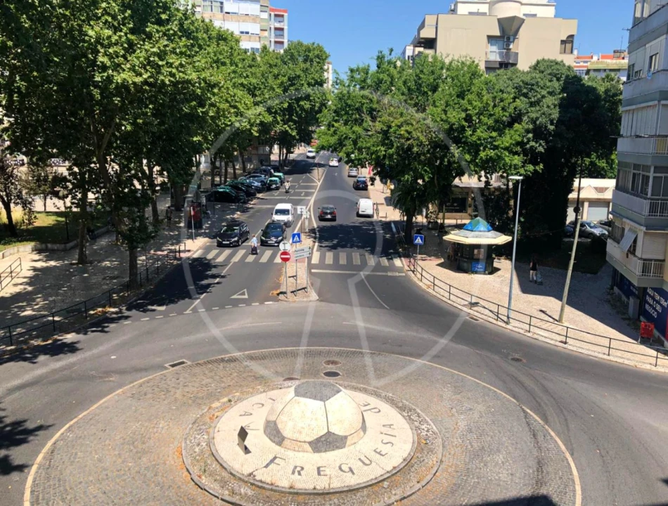 Apartamento T3 para Venda em Benfica Foto 6