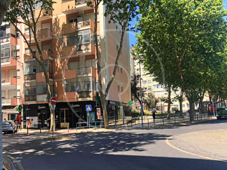 Apartamento T3 para Venda em Benfica Foto 17