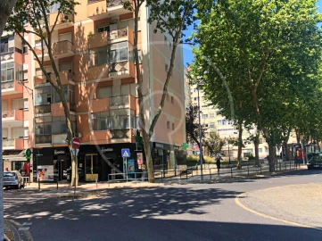 Apartamento T3 para Venda em Benfica
