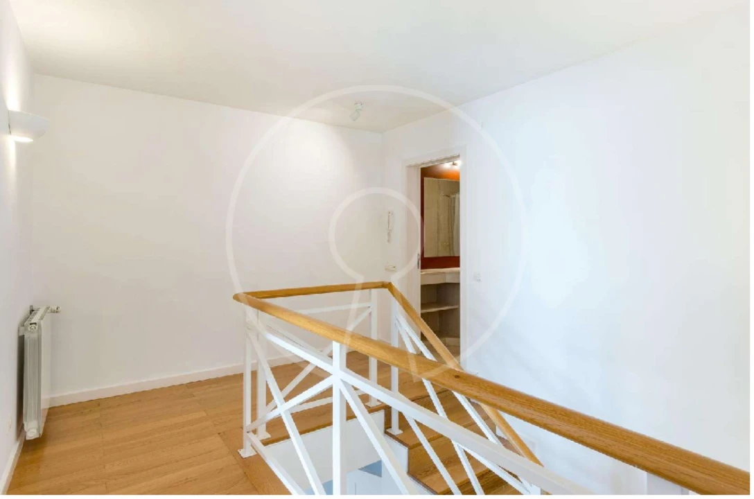 Apartamento T3 para Arrendamento em Algés, Linda-A-Velha e Cruz Quebrada-Dafundo Foto 12