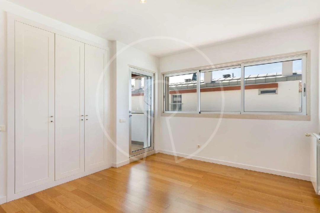 Apartamento T3 para Arrendamento em Algés, Linda-A-Velha e Cruz Quebrada-Dafundo Foto 18