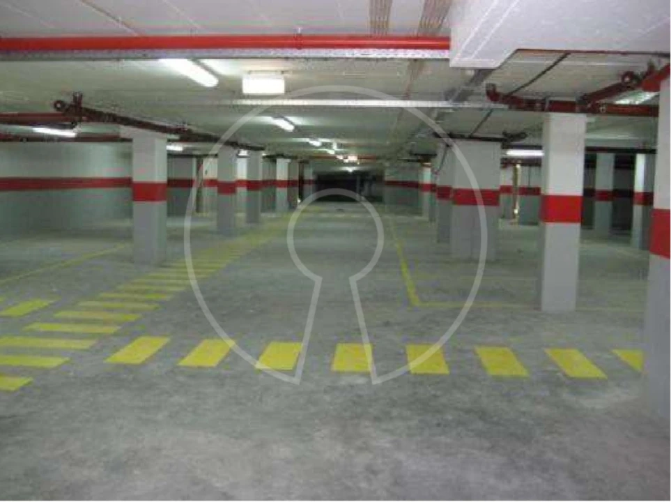 Apartamento T3 para Arrendamento em Algés, Linda-A-Velha e Cruz Quebrada-Dafundo Foto 24