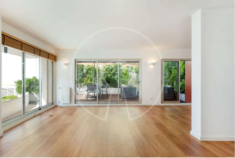 Apartamento T3 para Arrendamento em Algés, Linda-A-Velha e Cruz Quebrada-Dafundo Foto 5