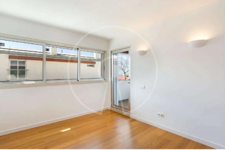 Apartamento T3 para Arrendamento em Algés, Linda-A-Velha e Cruz Quebrada-Dafundo Foto 15