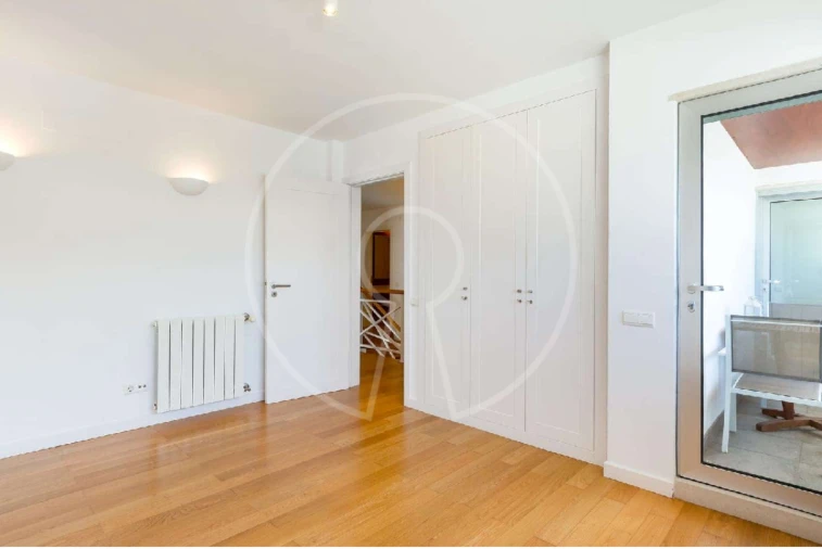 Apartamento T3 para Arrendamento em Algés, Linda-A-Velha e Cruz Quebrada-Dafundo Foto 20