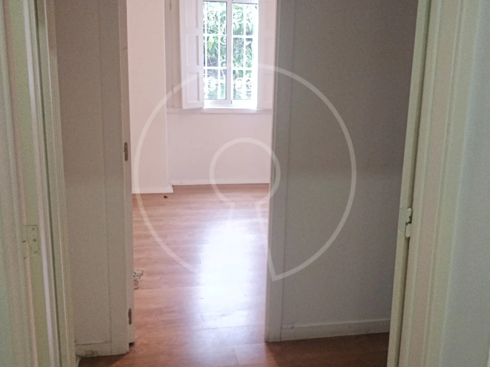 Apartamento T4 para Venda em Alvalade Foto 18