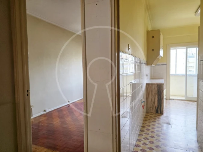 Apartamento T2 para Venda em Benfica Foto 4