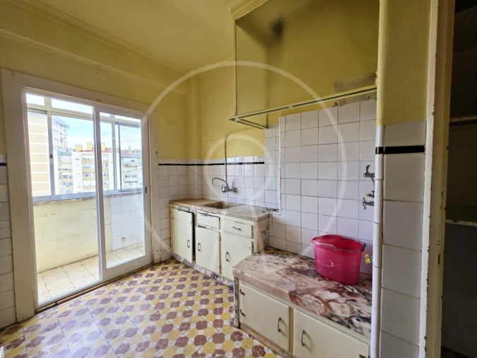 Apartamento T2 para Venda em Benfica Foto 6