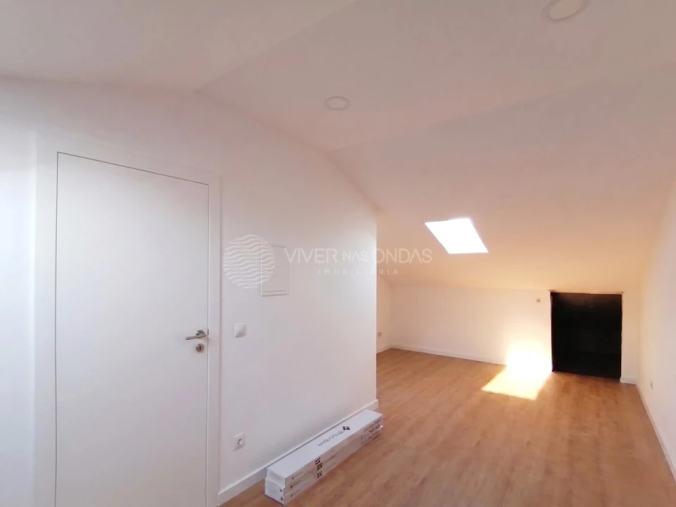 Moradia T2 para Venda em Seixal, Arrentela e Aldeia de Paio Pires Foto 24