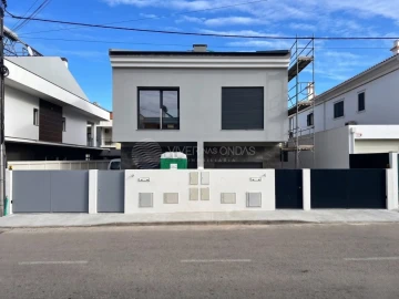 Moradia T2 para Venda em Seixal, Arrentela e Aldeia de Paio Pires