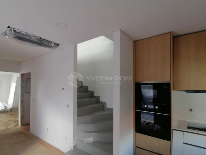 Moradia T2 para Venda em Seixal, Arrentela e Aldeia de Paio Pires Foto 3