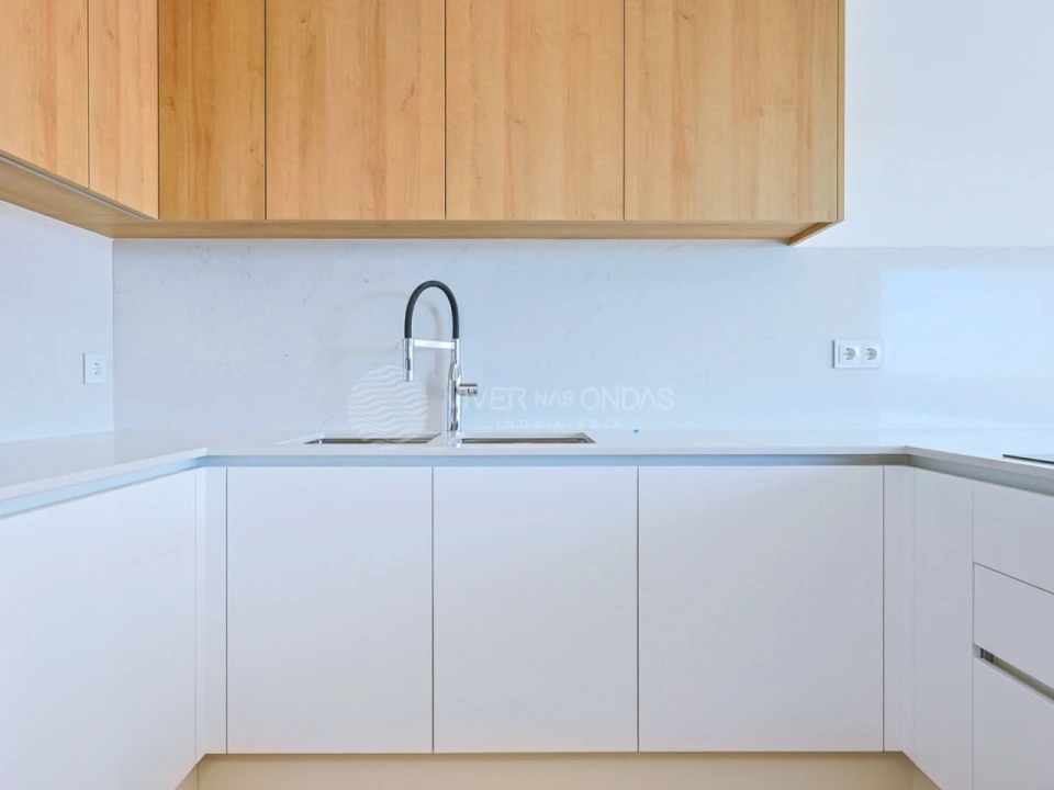 Apartamento T2 para Venda em Costa da Caparica Foto 6