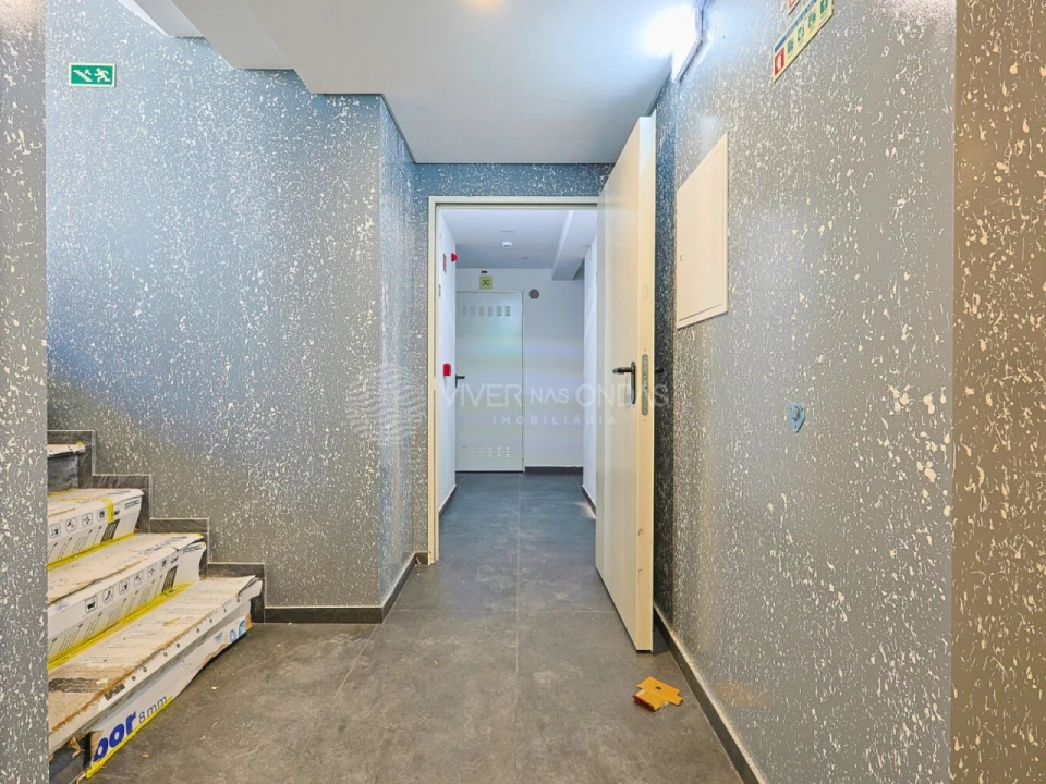 Apartamento T2 para Venda em Costa da Caparica Foto 28