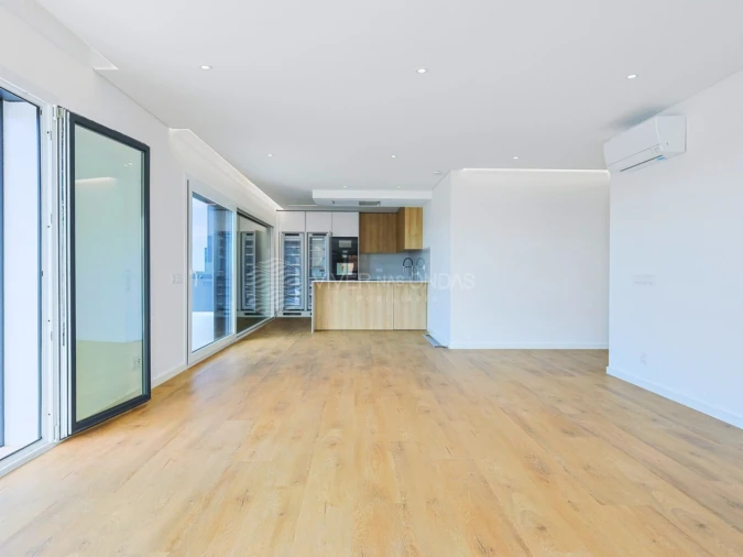 Apartamento T2 para Venda em Costa da Caparica Foto 3