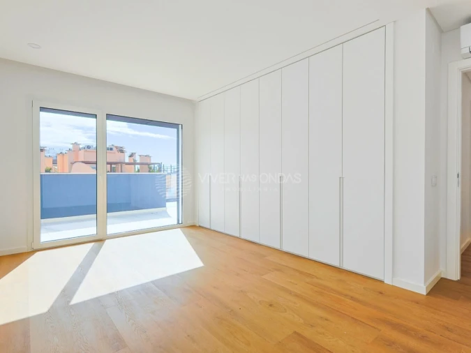 Apartamento T3 para Venda em Costa da Caparica Foto 8