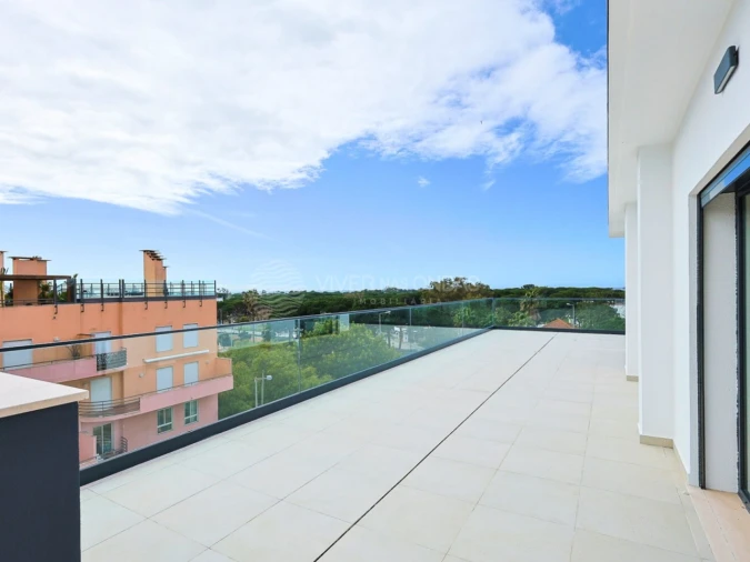 Apartamento T4 para Venda em Costa da Caparica Foto 9