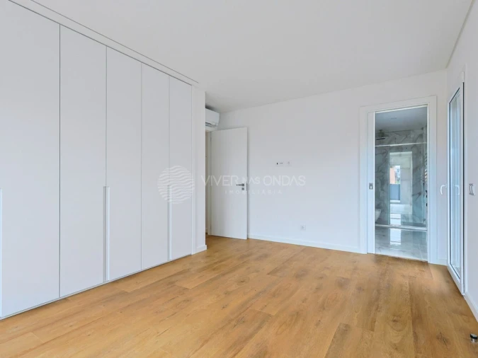Apartamento T4 para Venda em Costa da Caparica Foto 20