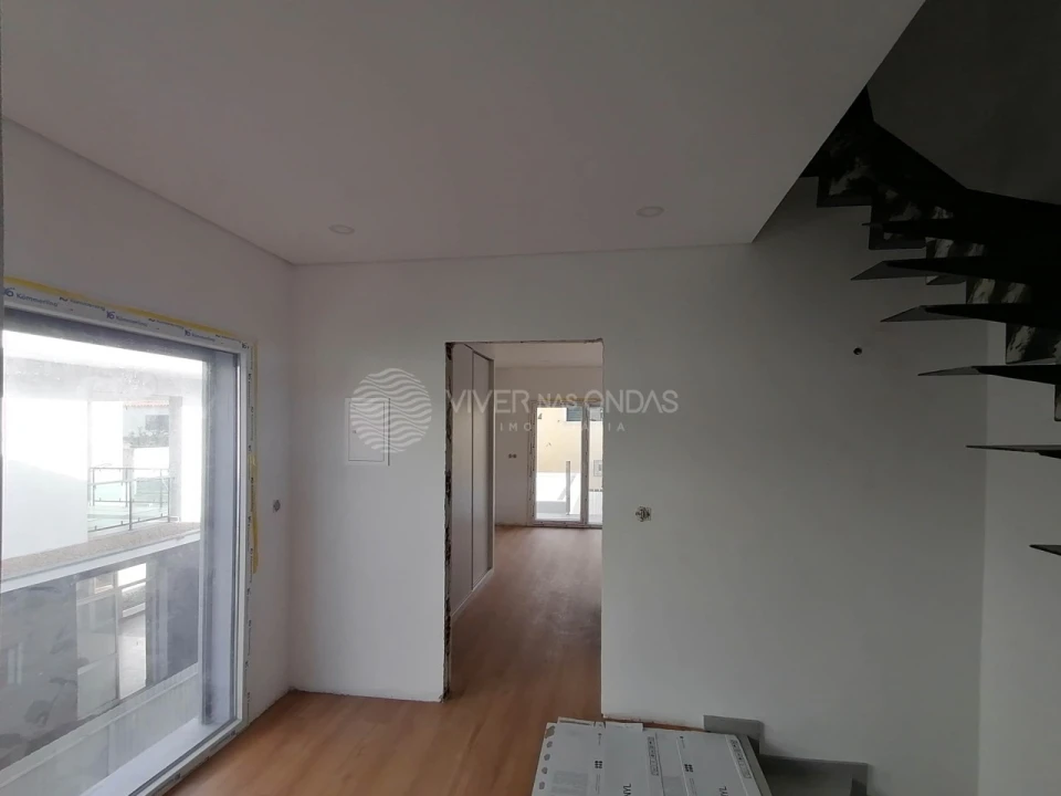 Moradia T2 para Venda em Seixal, Arrentela e Aldeia de Paio Pires Foto 24