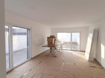 Moradia T2 para Venda em Seixal, Arrentela e Aldeia de Paio Pires