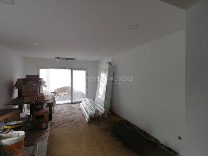 Moradia T2 para Venda em Seixal, Arrentela e Aldeia de Paio Pires Foto 3