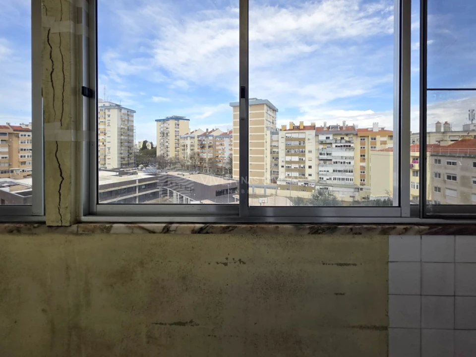 Apartamento T2 para Venda em Benfica Foto 4
