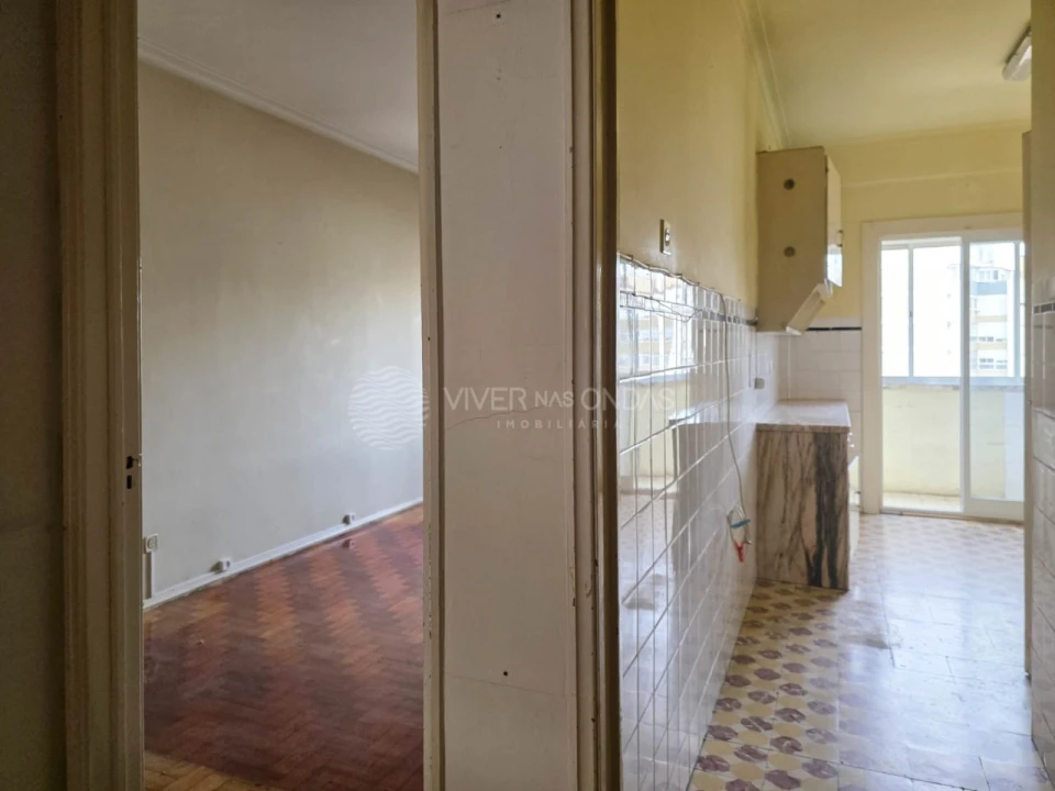 Apartamento T2 para Venda em Benfica Foto 5