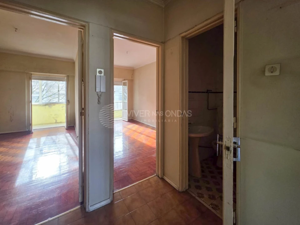 Apartamento T2 para Venda em Benfica Foto 9