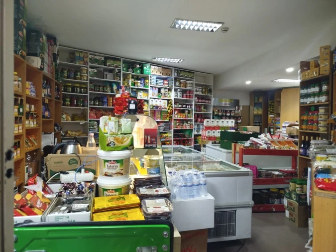 Loja para Arrendamento em Lumiar