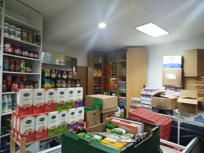 Loja para Arrendamento em Lumiar Foto 6