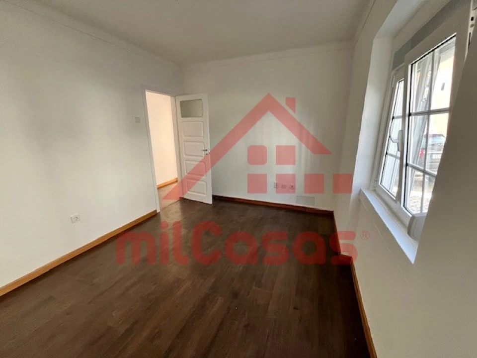 Apartamento T3 para Arrendamento em Ericeira Foto 6