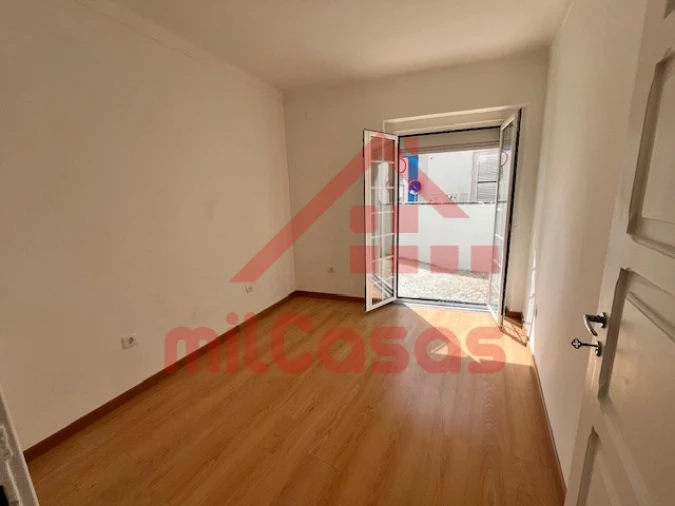 Apartamento T3 para Arrendamento em Ericeira Foto 10