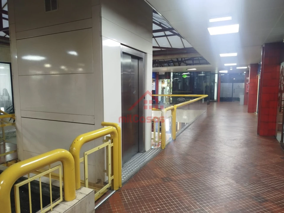 Loja para Arrendamento em Lumiar Foto 15