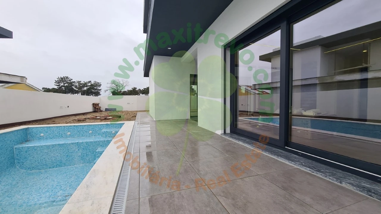 Moradia T4 para Venda em Charneca de Caparica e Sobreda Foto 19