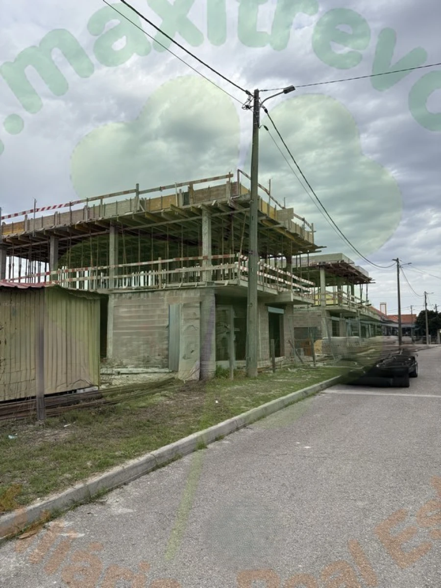 Moradia T3 para Venda em Fernao Ferro Foto 4