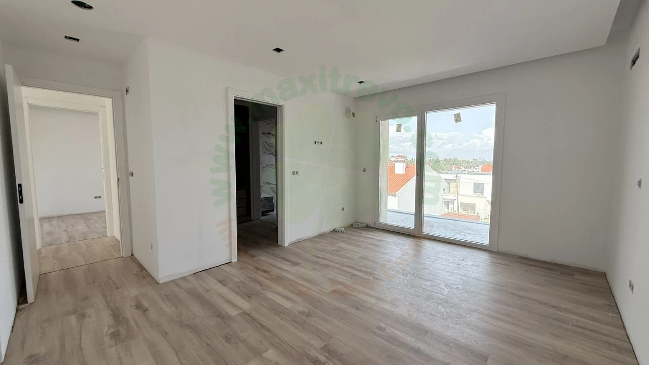 Moradia T4 para Venda em Charneca de Caparica e Sobreda Foto 23