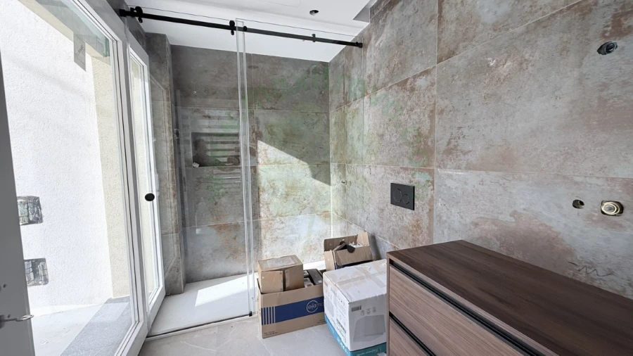 Moradia T4 para Venda em Charneca de Caparica e Sobreda Foto 16