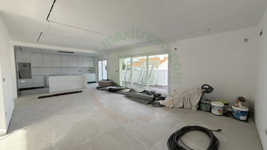 Moradia T4 para Venda em Charneca de Caparica e Sobreda Foto 6