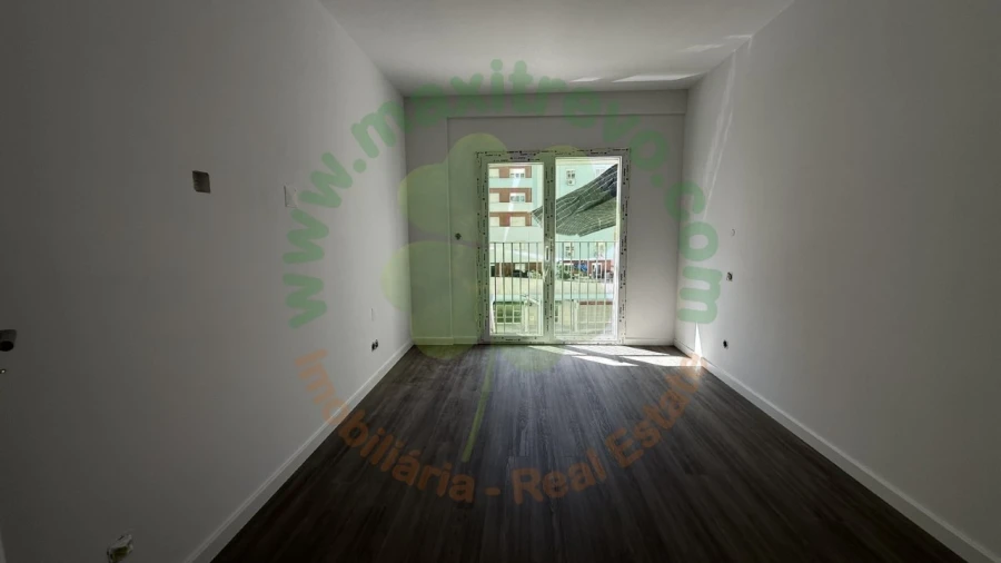 Apartamento T3 para Venda em Corroios Foto 9