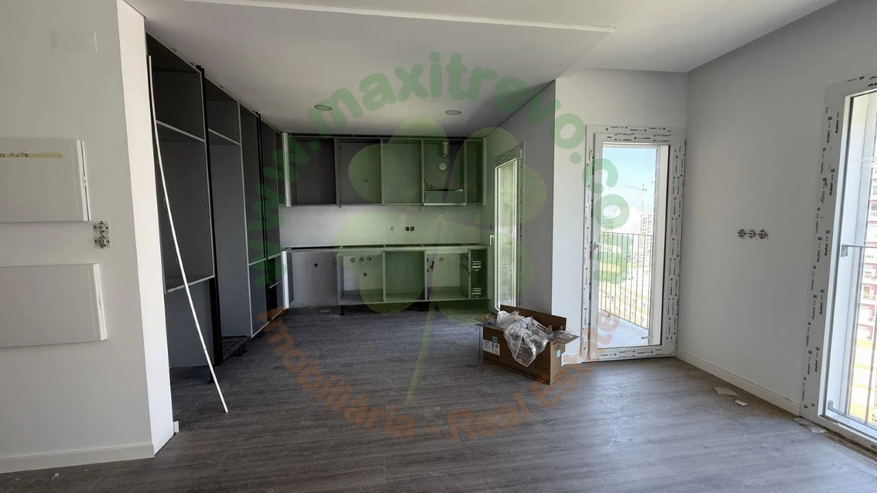 Apartamento T2 para Venda em Corroios Foto 1