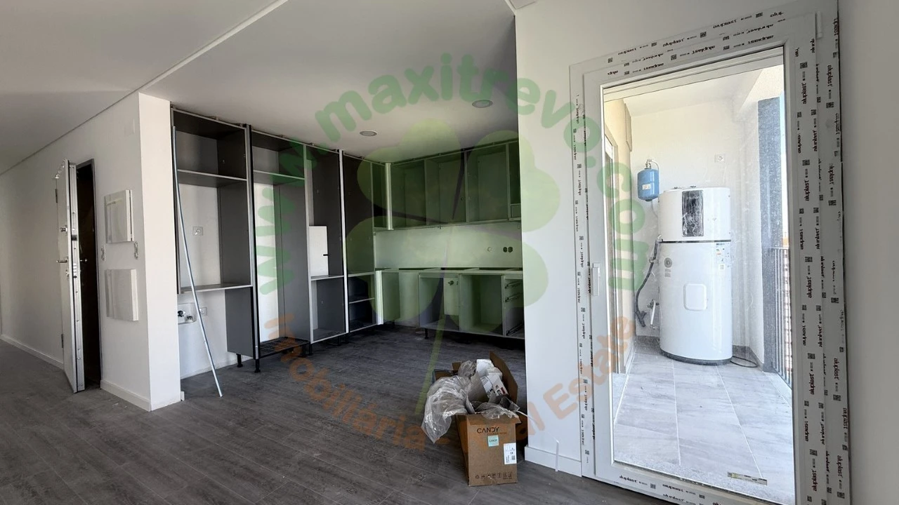 Apartamento T2 para Venda em Corroios Foto 3