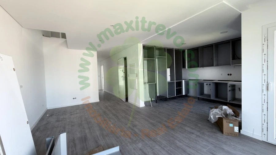 Apartamento T2 para Venda em Corroios Foto 8