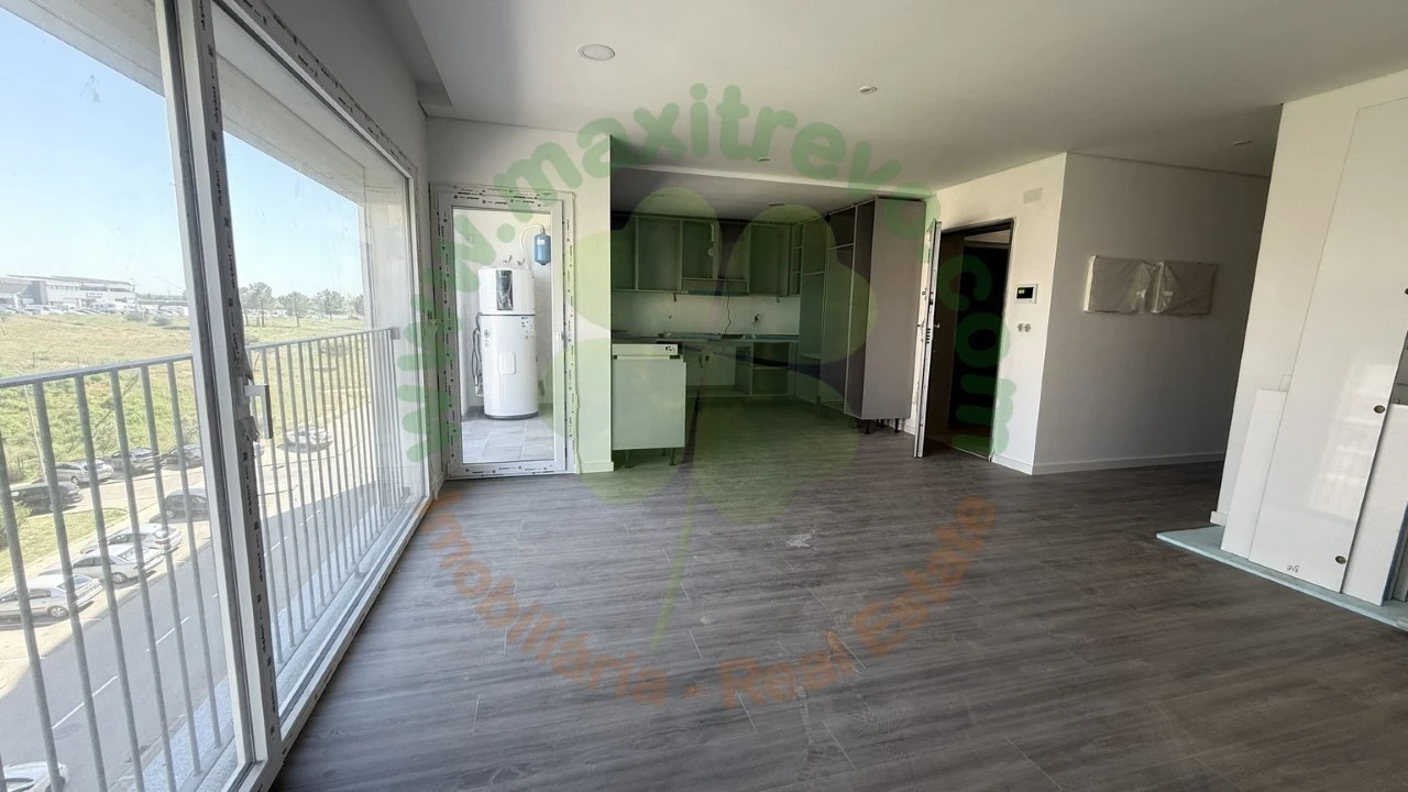 Apartamento T3 para Venda em Corroios Foto 2