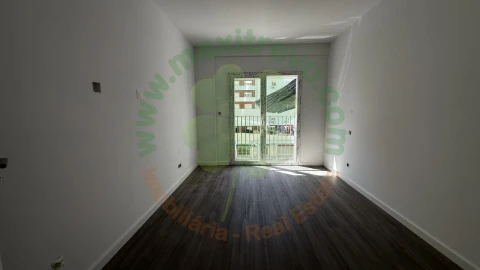 Apartamento T3 para Venda em Corroios